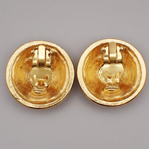 CHANEL CC Logo Round Button Earrings Clip-On Gold France - Picture 5 of 10